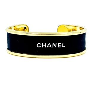 CHANEL Ribbon cuff